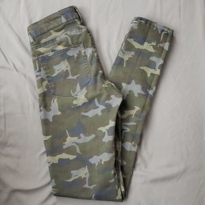 H&M camo jeans